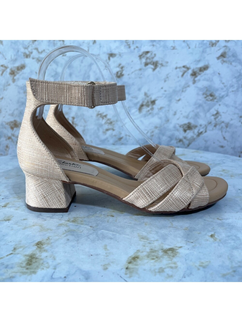 Clarks Desirae Lily Women's Size 6.5M Shoes Beige Strappy Comfort Open Toe Heels